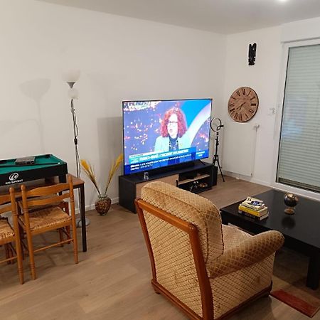 Bel Appartement Disponible Conflans-Sainte-Honorine Bagian luar foto