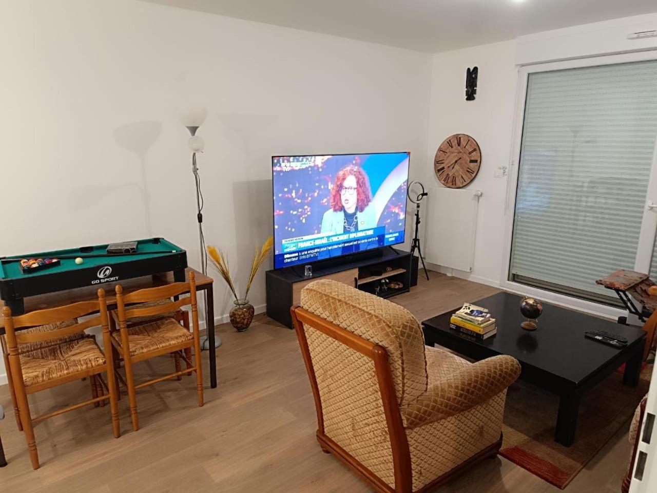 Bel Appartement Disponible Conflans-Sainte-Honorine Bagian luar foto